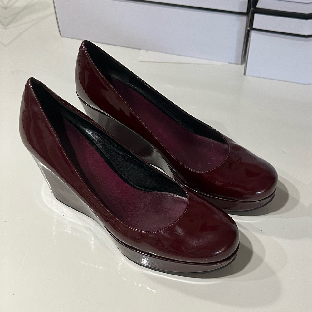 Marc Jacobs Red Slippers Women’s Size 8.5 US